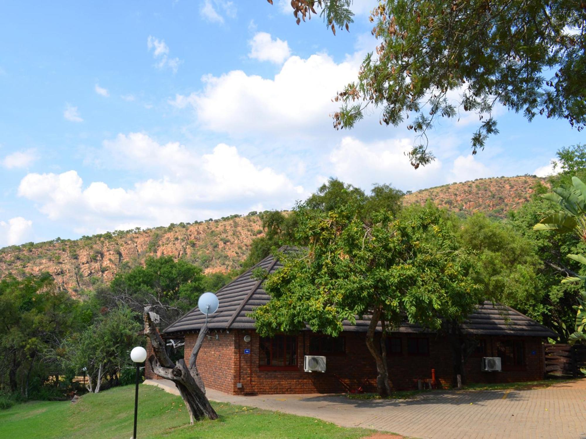 Mount Amanzi Hotel Hartbeespoort Buitenkant foto