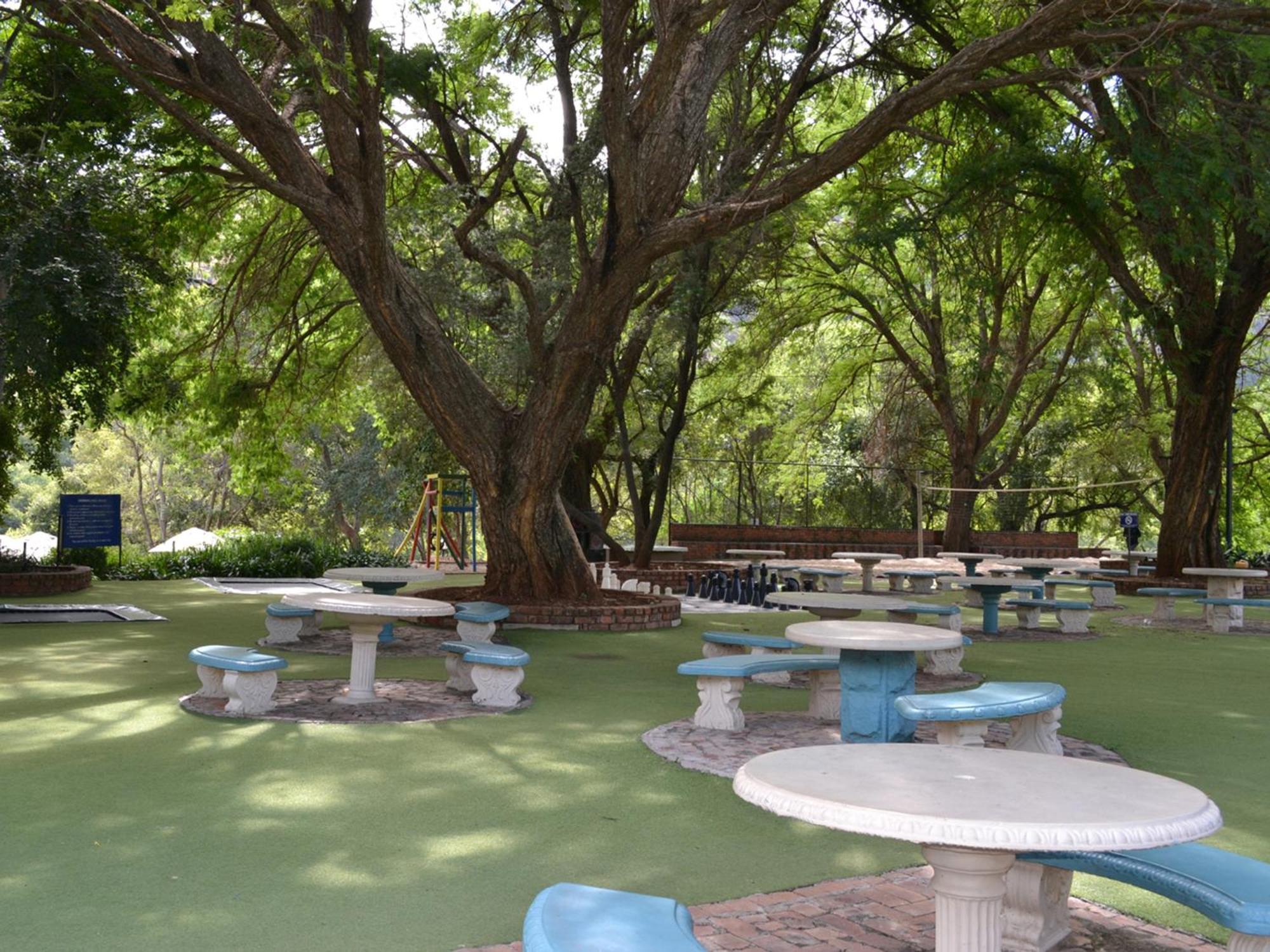 Mount Amanzi Hotel Hartbeespoort Buitenkant foto
