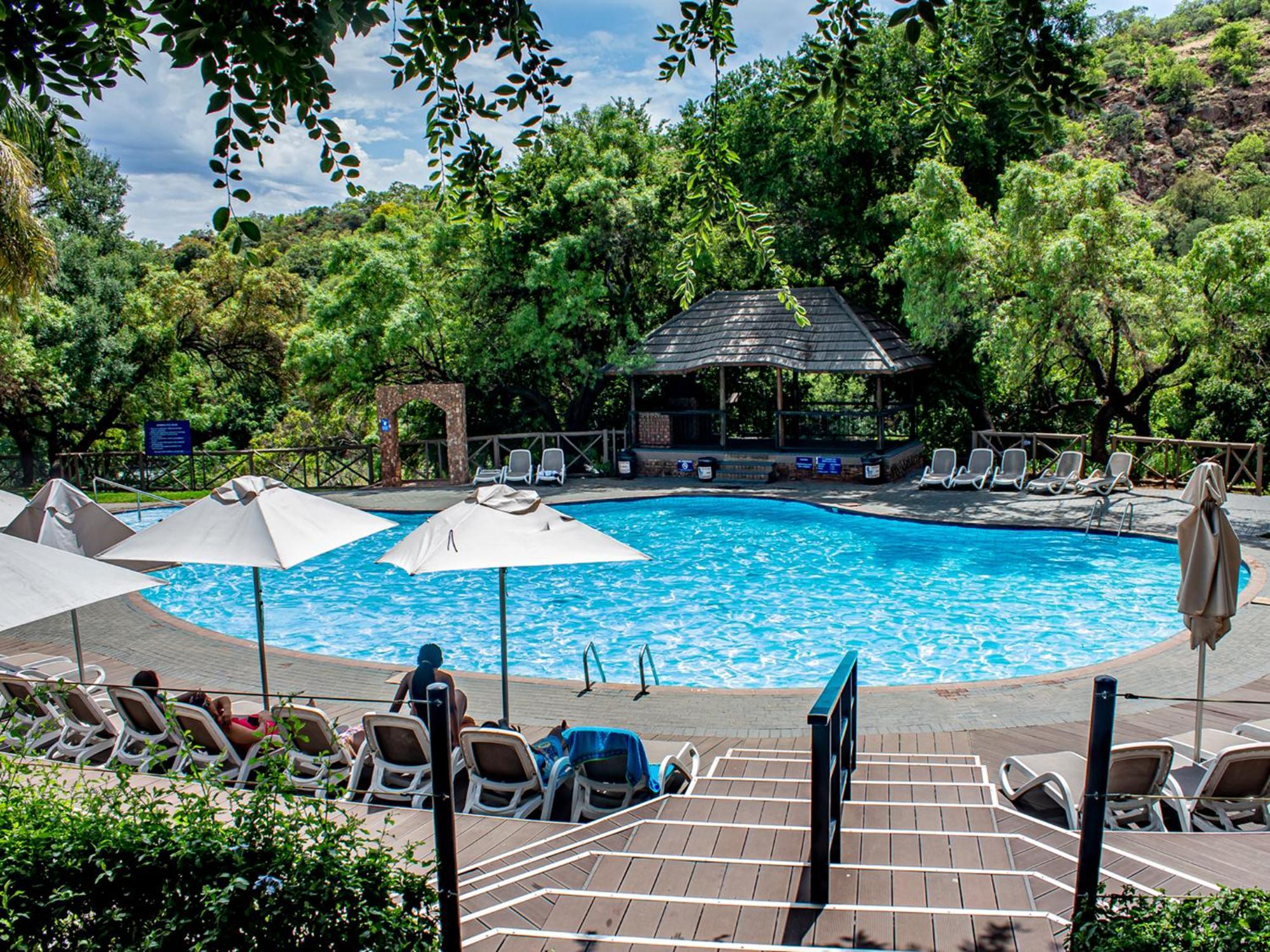 Mount Amanzi Hotel Hartbeespoort Buitenkant foto