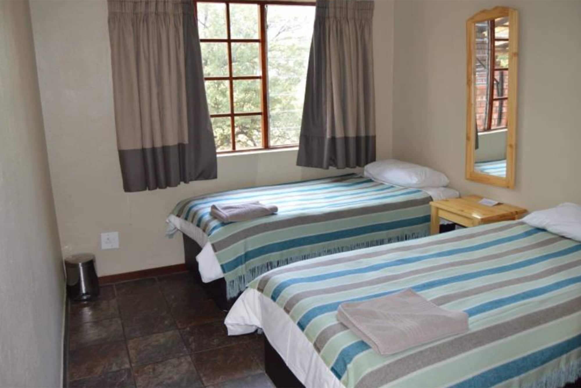 Mount Amanzi Hotel Hartbeespoort Buitenkant foto